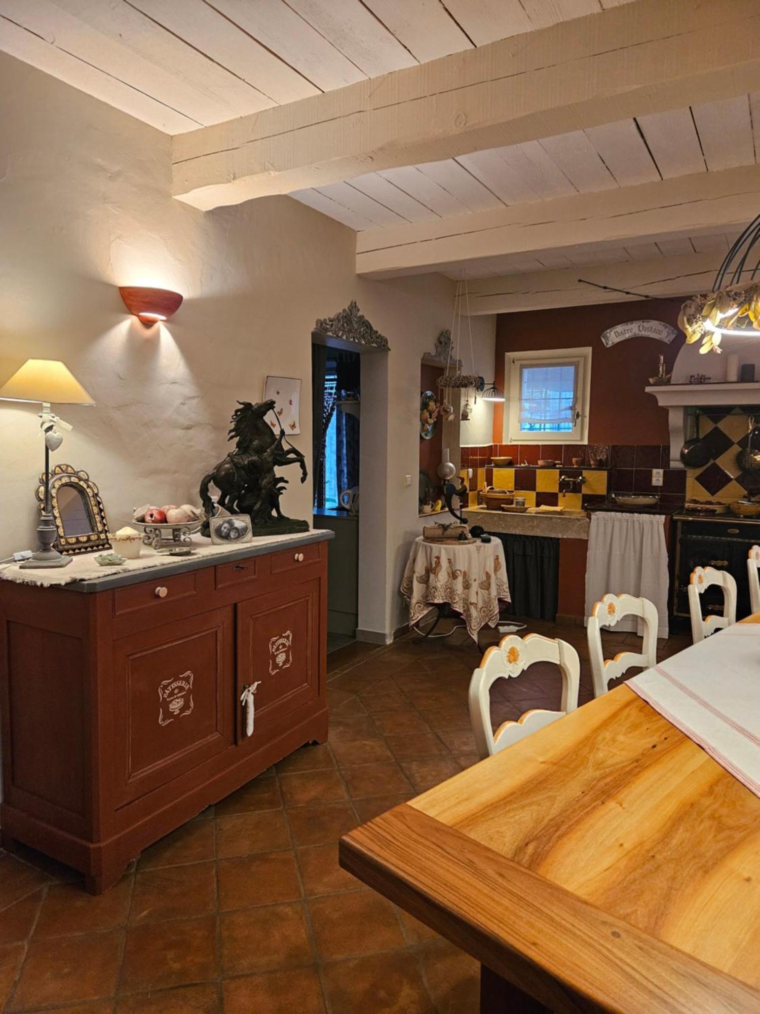 Bed and Breakfast Bastide Des Oliviers Мустьє-Сент-Марі Екстер'єр фото